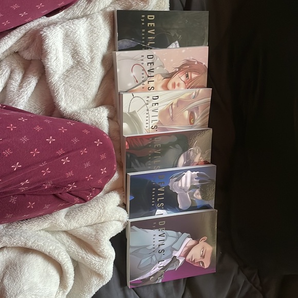 devils line volumes 1-6 literally brand new - Picture 2 of 8